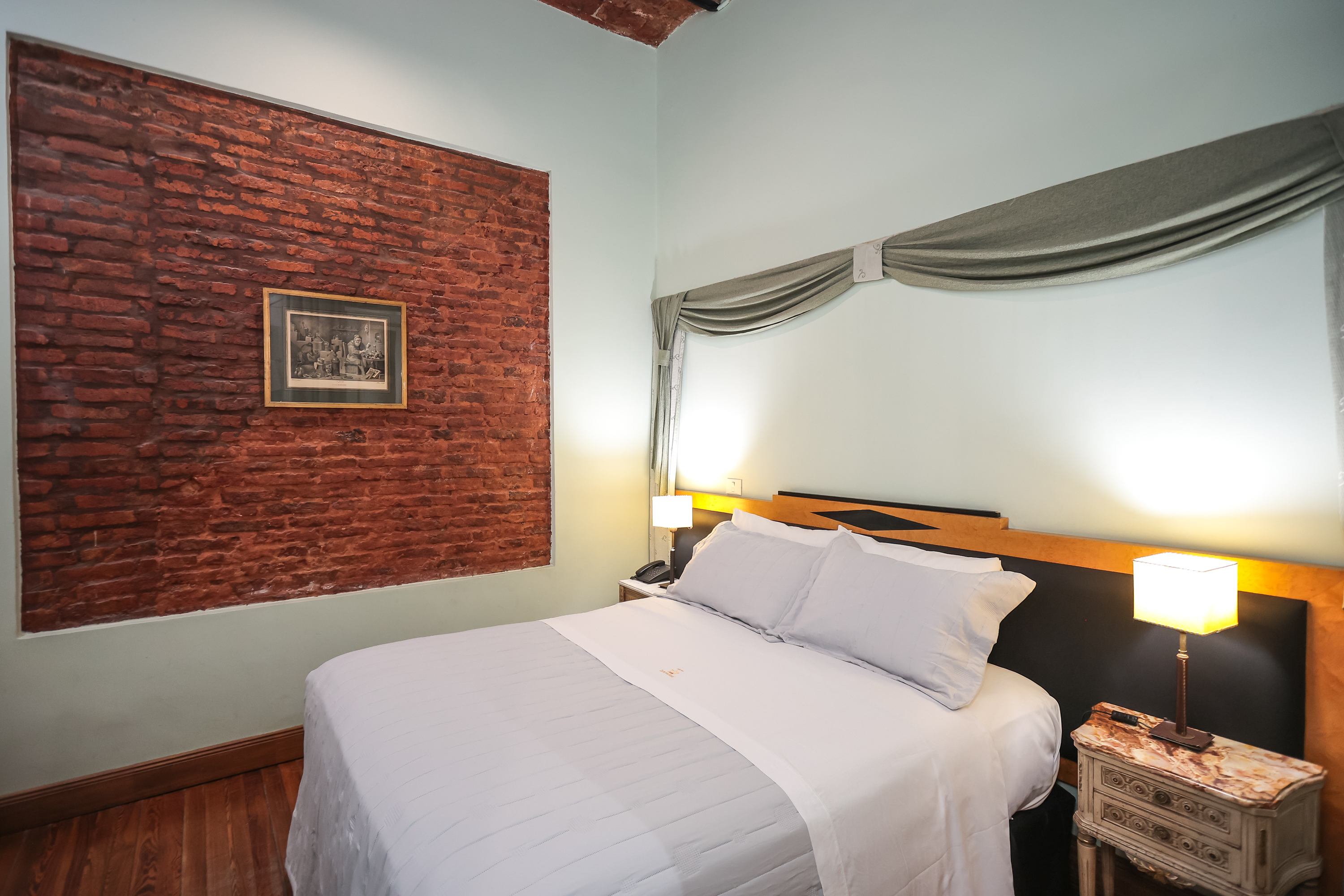 Double Room - Image 4